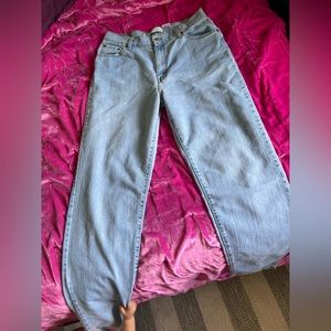 Levi’s tapered mom jeans